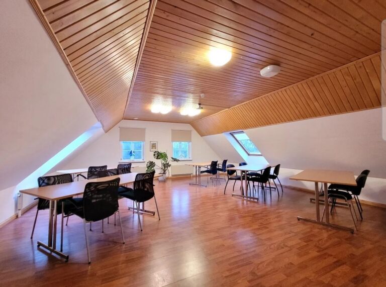 Põgene kontorist Nõvale!